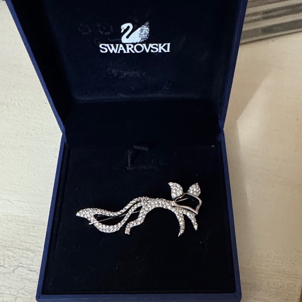 Swarovski Crystal Fox Brooch in Silver